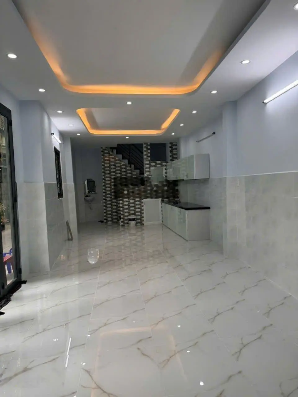 Bán nhà quận Tân Bình - P. 10 căn góc nở hậu đường Trần Văn Quang 4.5 tỷ TL