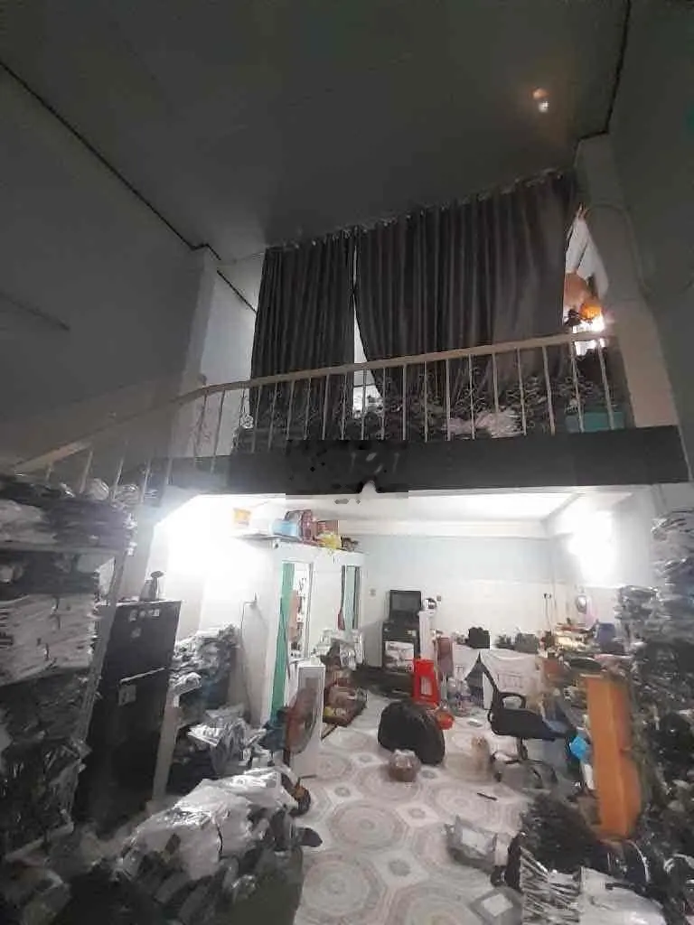 Nhà kiên cố, chắc chắn Tùng Thiện Vương 40m2, ngang khủng 5m, SHR,