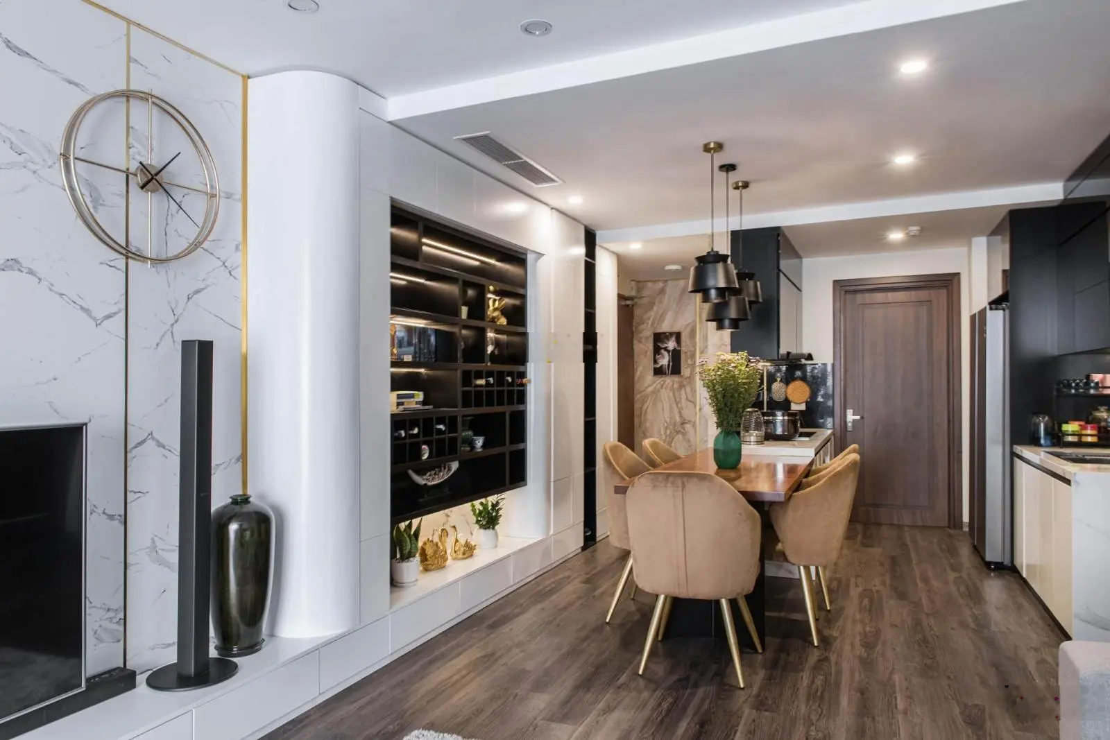 Bán căn góc view hồ 120m2 chung cư Rainbow Văn Quán Hà Đông, 3PN + 2VS, nhà cơ bản. LH. 0983 669 ***