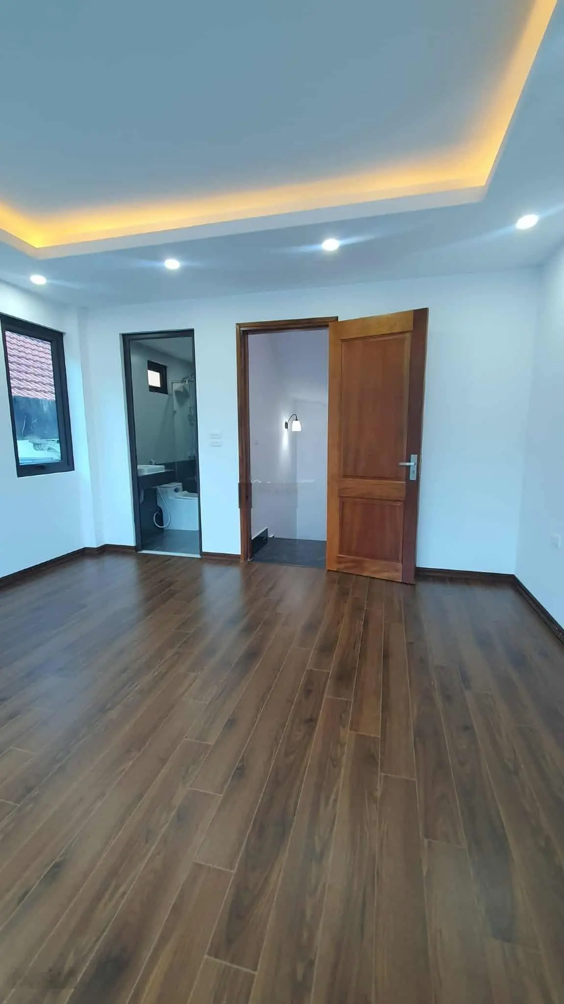 Bán gấp nhà Cổ Nhuế-nhà mới đẹp-siêu phẩm ô tô 4 chỗ qua nhà, lô góc, ngõ thông thoáng, to rộng