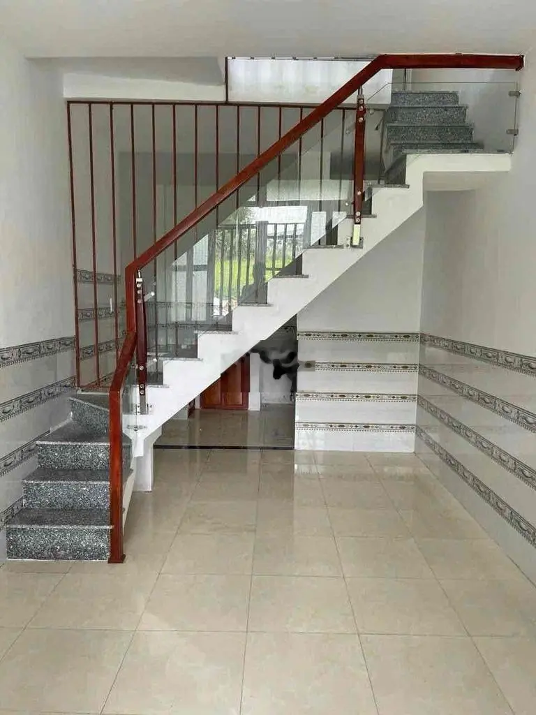 Nhà sc tân hiệp tân uyên Bình Dương 4x10 có gpxd..........