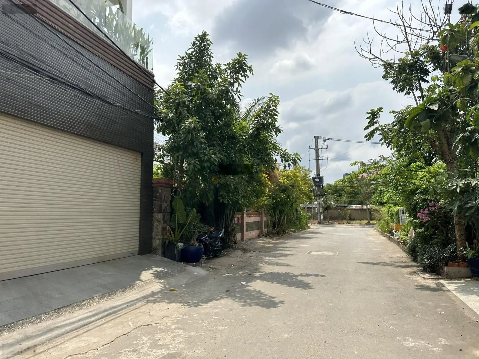 Bán đất dự an công ty Du Lịch, DT 8,5X27m, CN 240m2 giá 41 tỷ