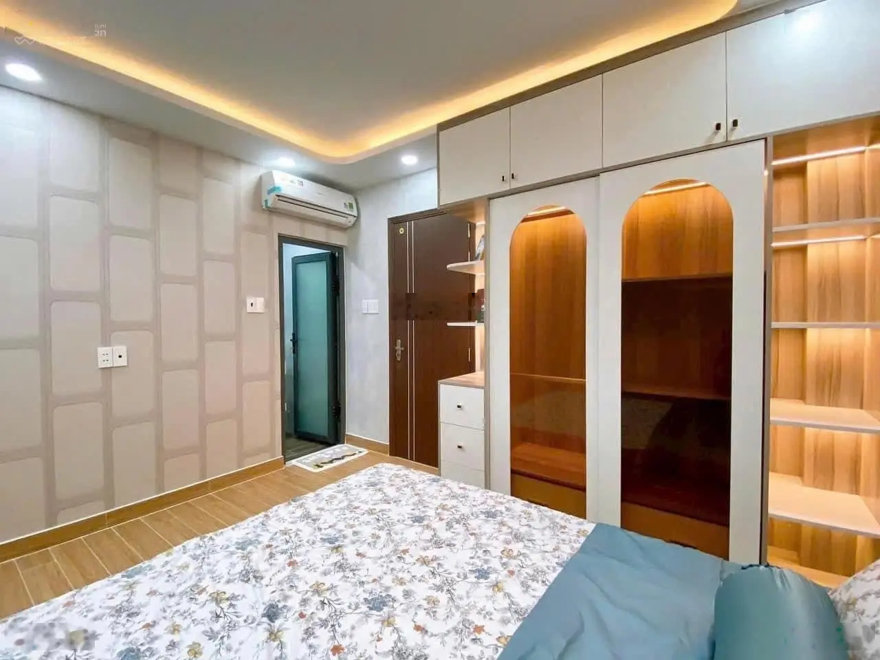 Cần bán nhà đường Nguyễn Đình Chiểu-P3-Q3, gần ngã 6 Cộng Hòa. 3tỷ820/72,8m2 đang cho thuê 26triệu
