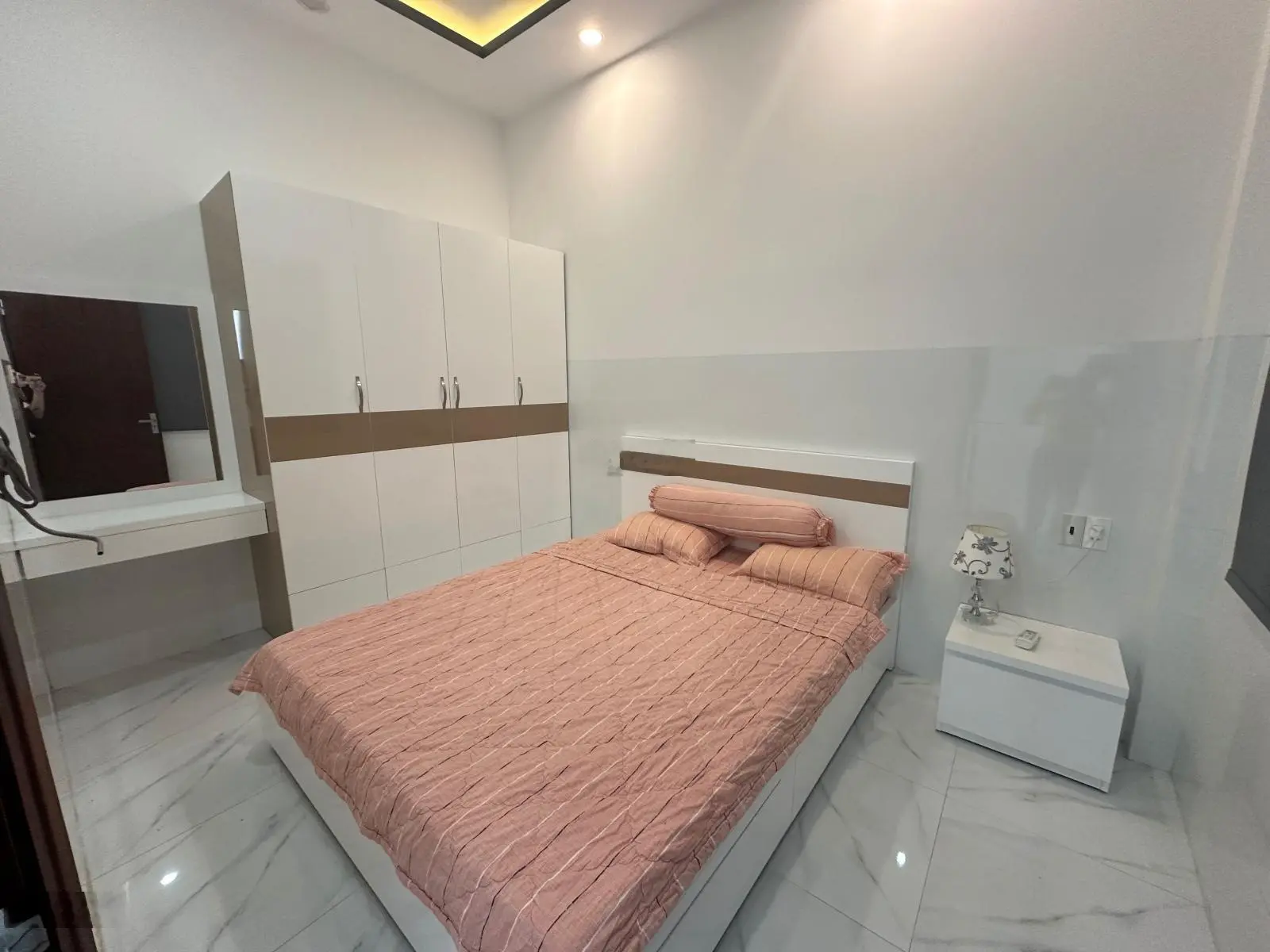 Bán nhà hẻm oto đẹp đường Trần Phú - Vĩnh Nguyên