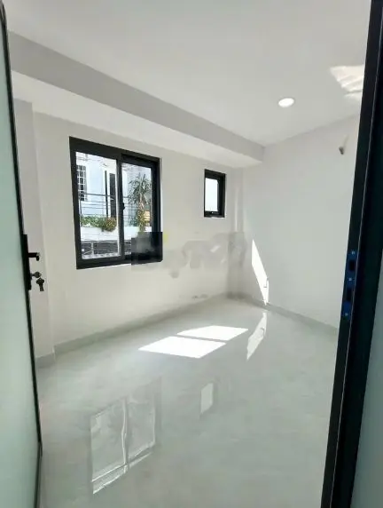 Nhà đường Hiệp Thành 13 giá 1ty7 BTCT 1 trệt 1 lầu 2pn wc riêng