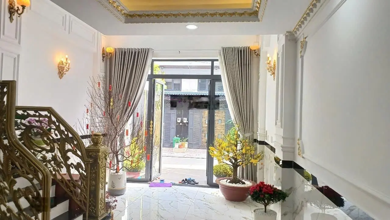 Bán Căn Nhà Đẹp Xuất Sắc nằm Sát Bên Vạn Phúc city, 5tầng full nội thất sang xịn, đường nhựa thông