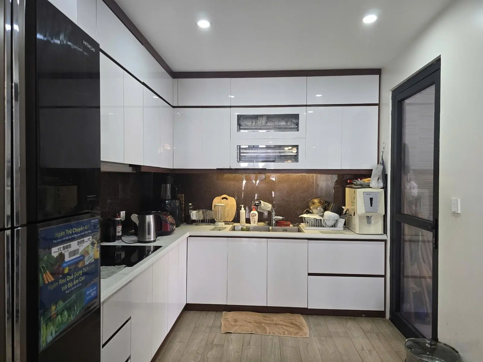 (Giá thật 6,5 tỷ). Chính chủ bán gấp căn góc tầng trung Hà Nội Paragon 3PN 2WC 108m2 view triệu đô