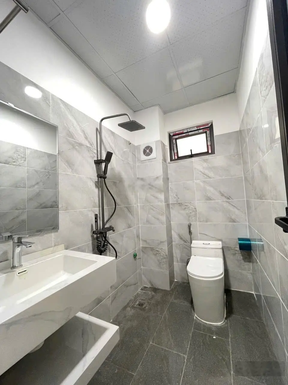 3,65 tỷ, 50,5m2 nhà đẹp xây mới 4 tầng; gần kđt đô nghĩa, hà đông: đất vuông vắn, vượng lộc.