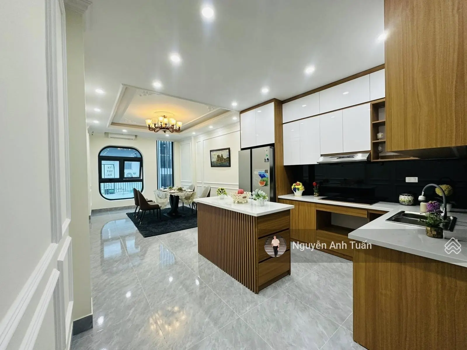 Bán nhà phố Nguyễn Văn Huyên, Cầu Giấy 7 tầng thông sàn ô tô tránh ngõ thông DT 45m2 x 7 tầng