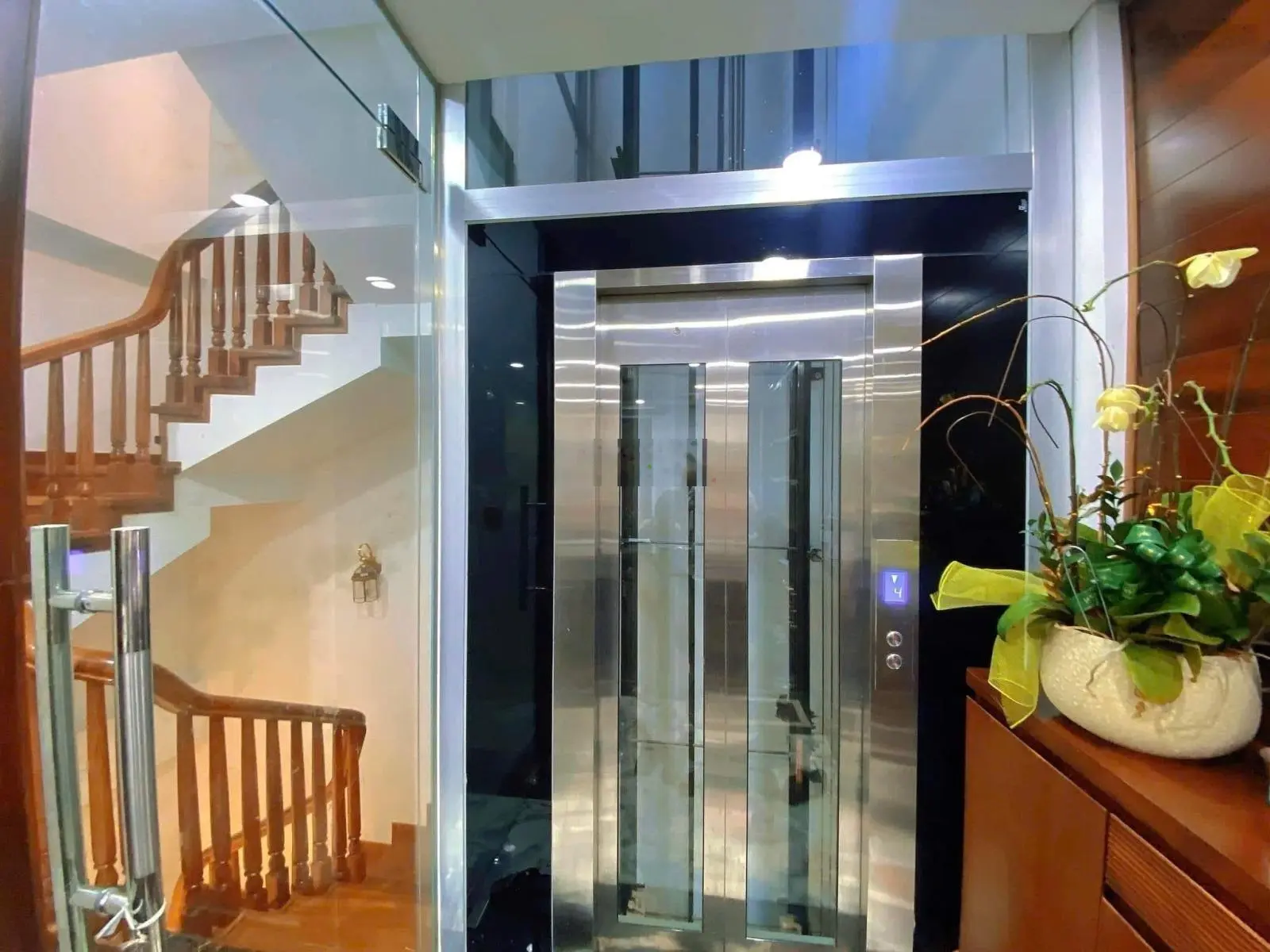 Bán căn mặt phố kinh doanh 101 Xuân Quỳnh, Cầu Giấy - Phân lô vip- Vị trí đắc địa