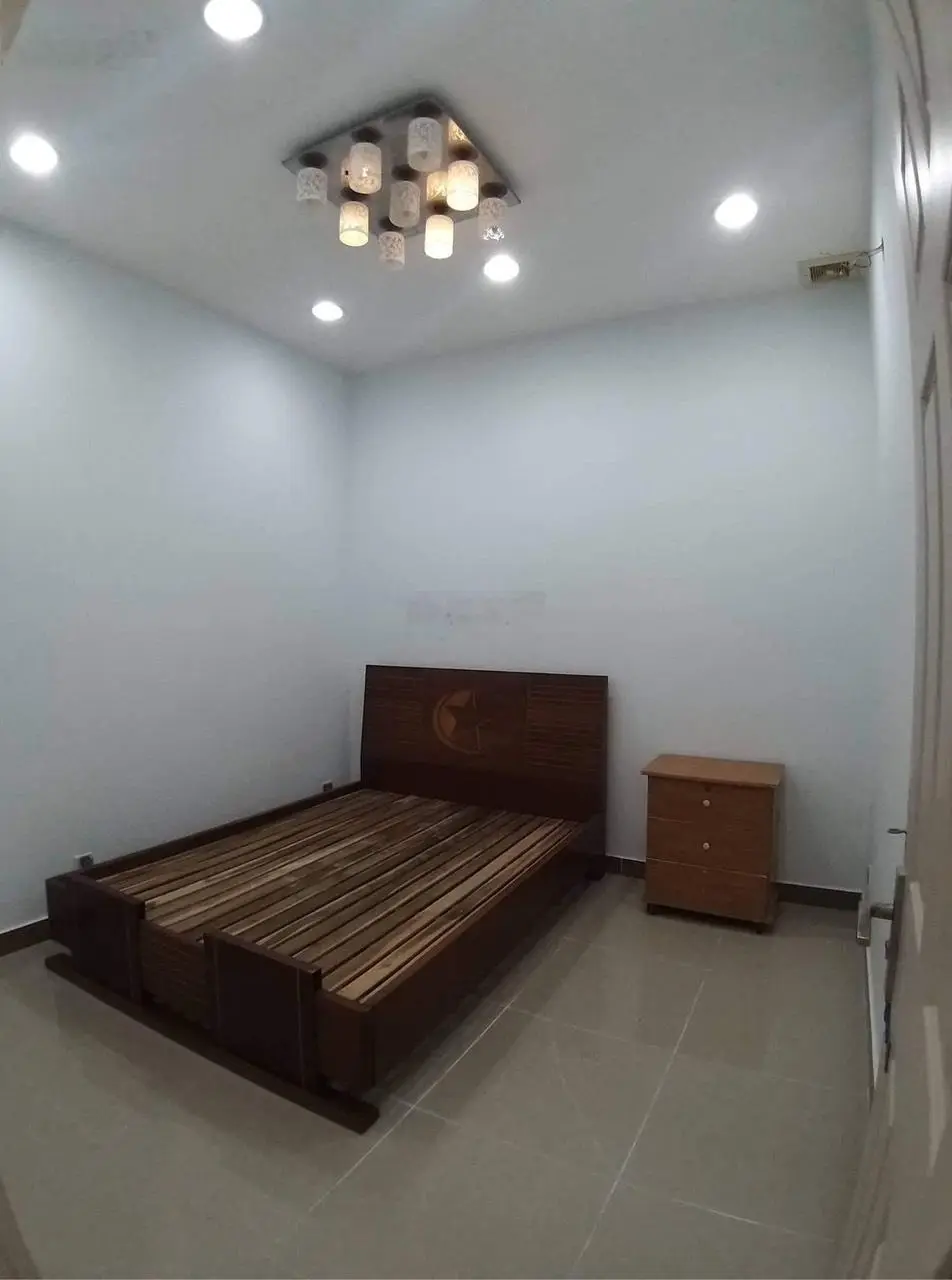Cần bán căn hộ Era Town 97m2 - 3PN - Q7 chỉ 1,980 tỷ tặng ít nội thất cơ bản, đang có hợp đồng thuê