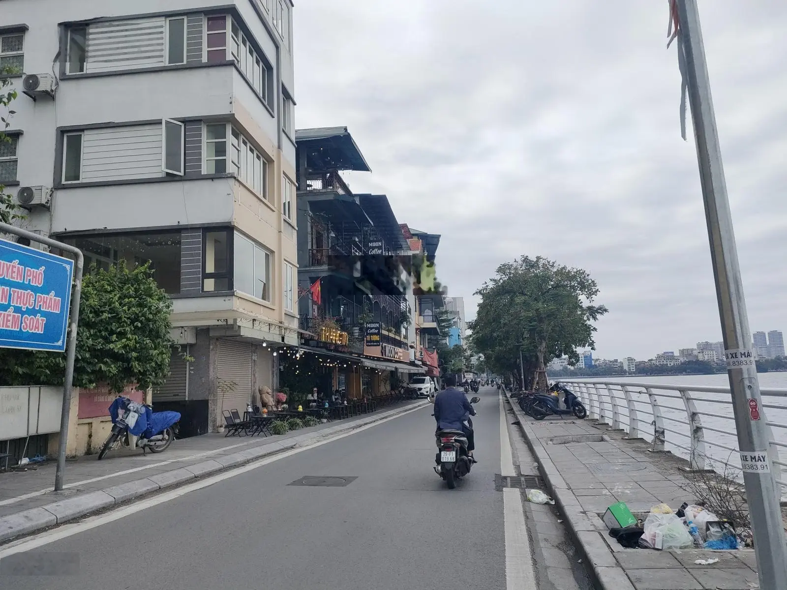 Mặt phố Nguyễn Khắc Nhu Nguyễn Đình Thi Tây Hồ DT 41m2 - 4 tầng - MT 5,3m - chỉ 27,3 tỉ