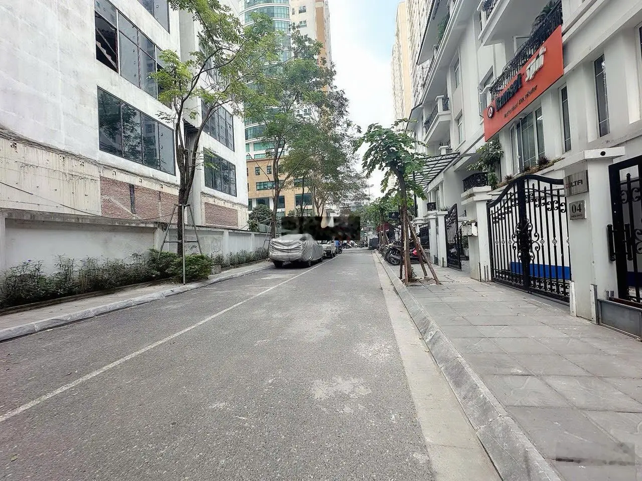 Bán gấp liền kề 98m2 Nguyễn Tuân 5 tầng có hầm. Đang cho thuê 600Triệu/Năm. Giá tốt LH: 0859 194 ***