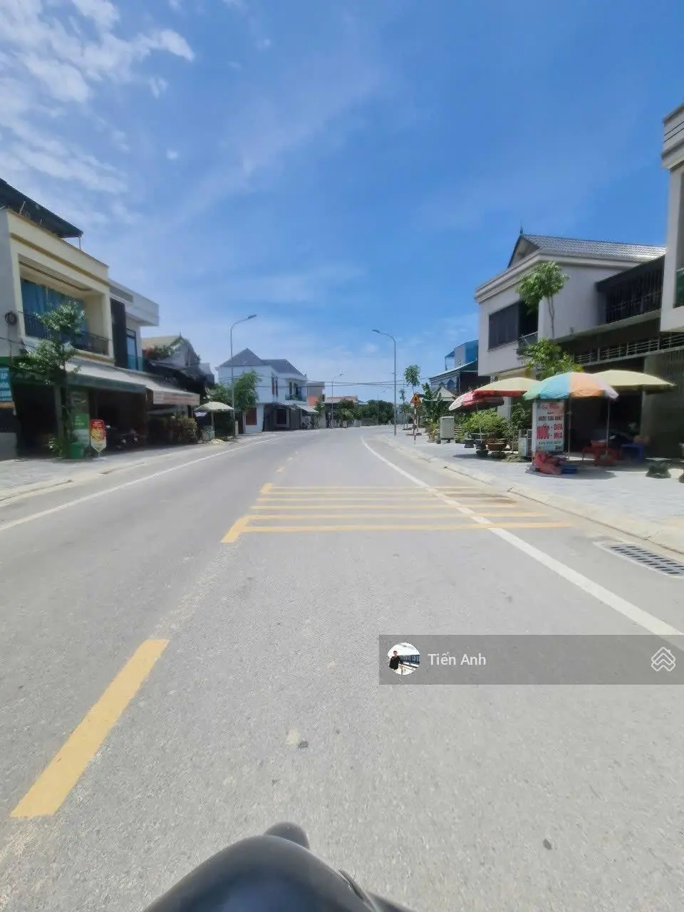 -Nhà P. Quảng Thắng ô tô đỗ cửa