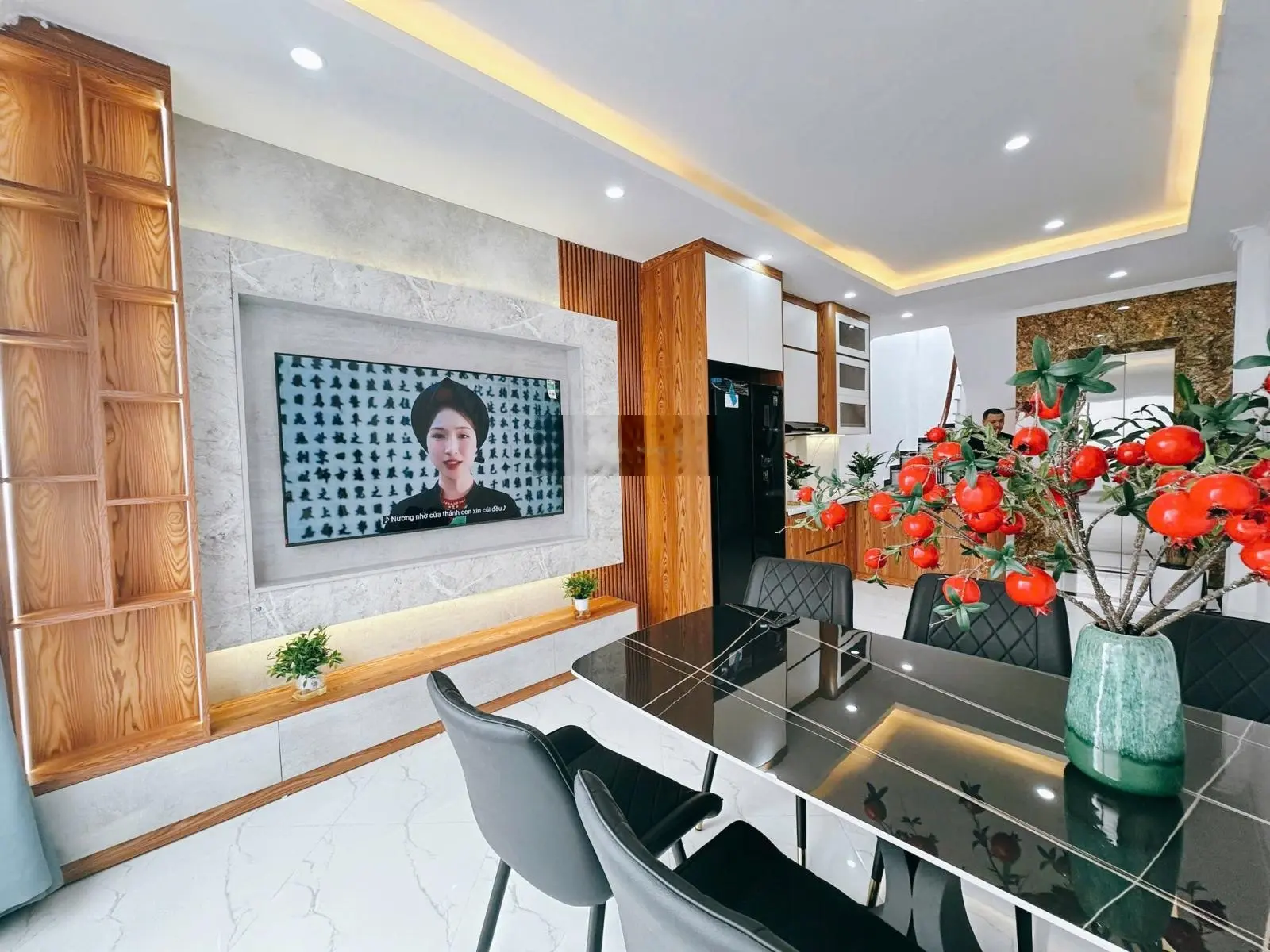 8,35 tỷ - 31m2 - 6 tầng thang máy - ngõ to đùng - full nội thất - 15m ô tô - Định Công - Hoàng Mai