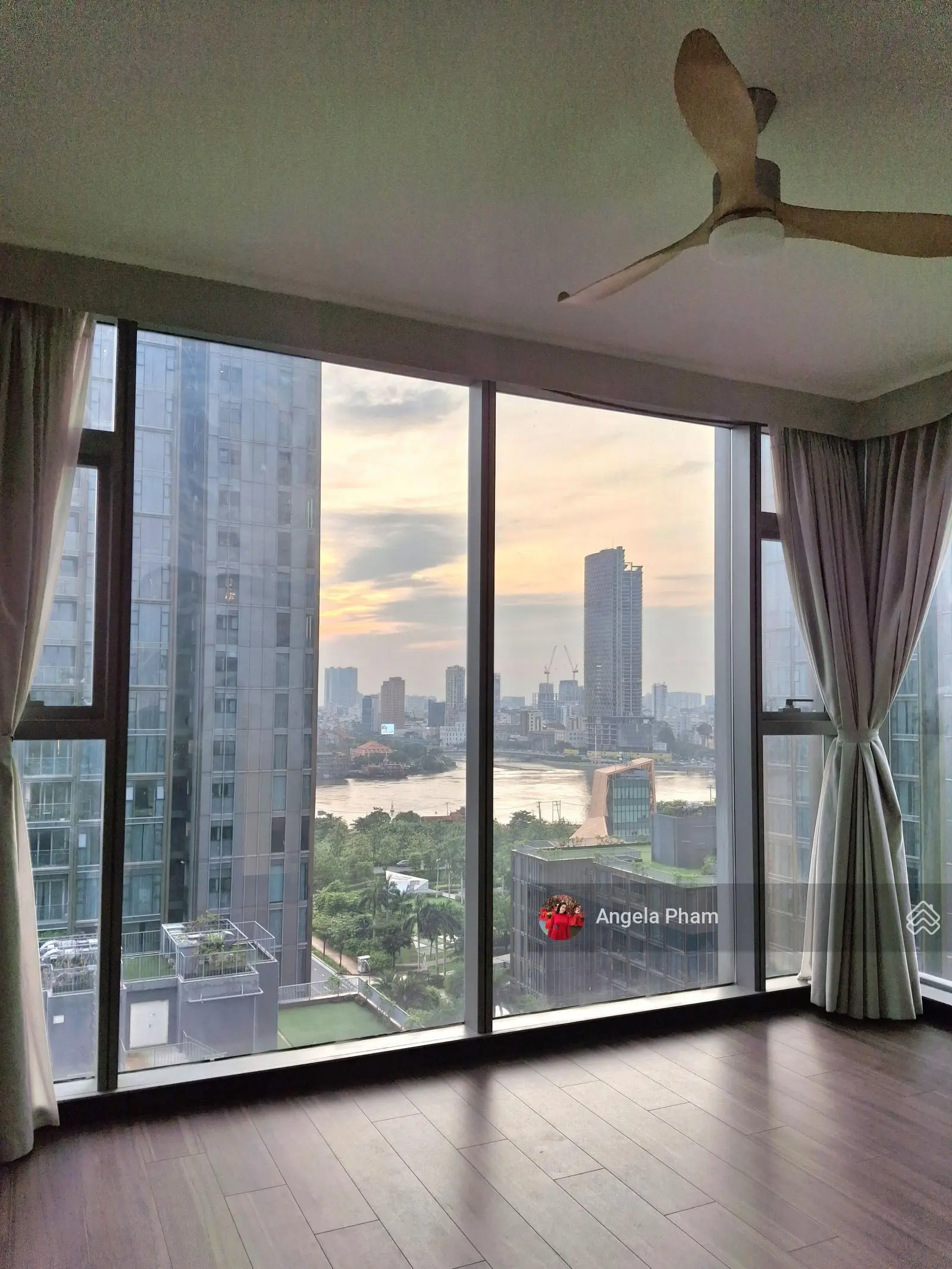 Bán 3 phòng ngủ Empire City tầng cao view Bitexco, view sông ngắm pháo hoa ,giá tốt nhất trục