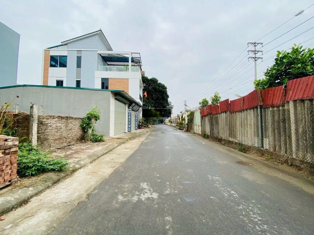 Cực nóng. Cần bán gấp lô đất siêu hot 87m2 Trung Thôn, ô tô vào đất, gần siêu dự án hot Vin Cổ Loa