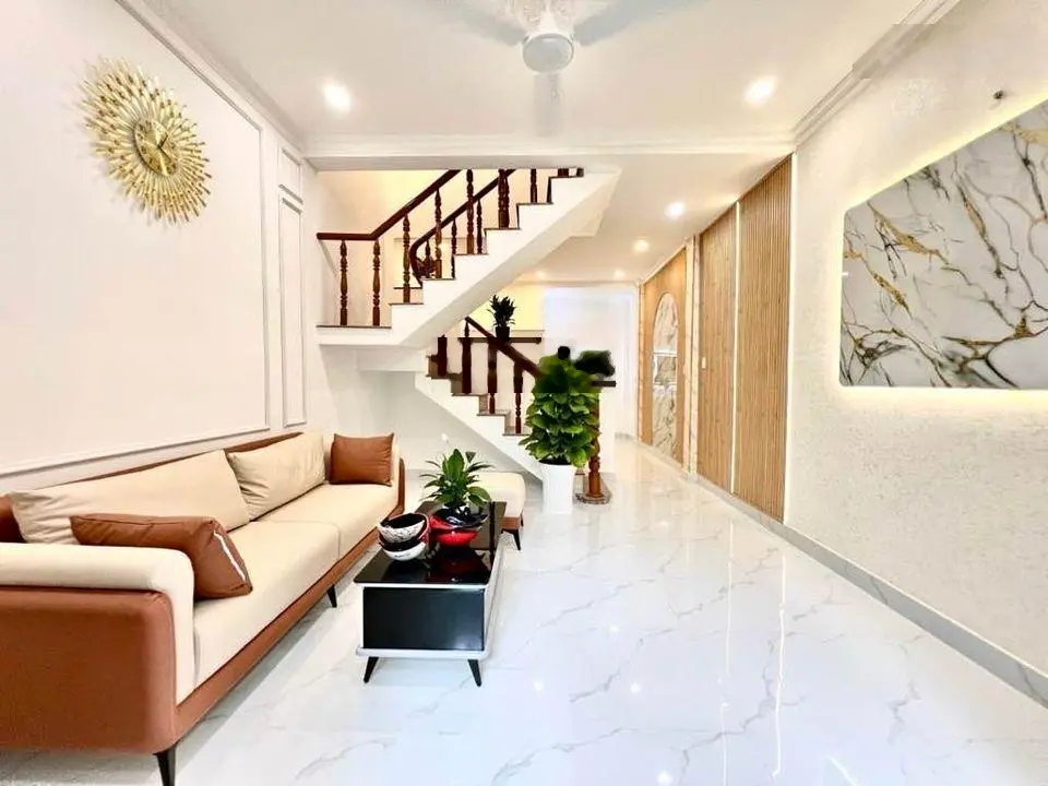 Bán nhà 2 lầu - SHR/ngay Lâm Thị Hố, Quận 12 - (Công chứng trong ngày). Giá: 2,63 tỷ/TL