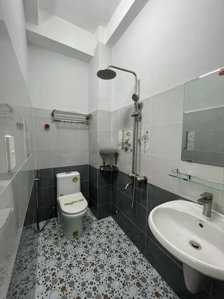 (6.6 TỶ) NHÀ 3 LẦU ĐẸP SƯ VẠN HẠNH ,HẺM 4M AN NINH SẠCH SẼ