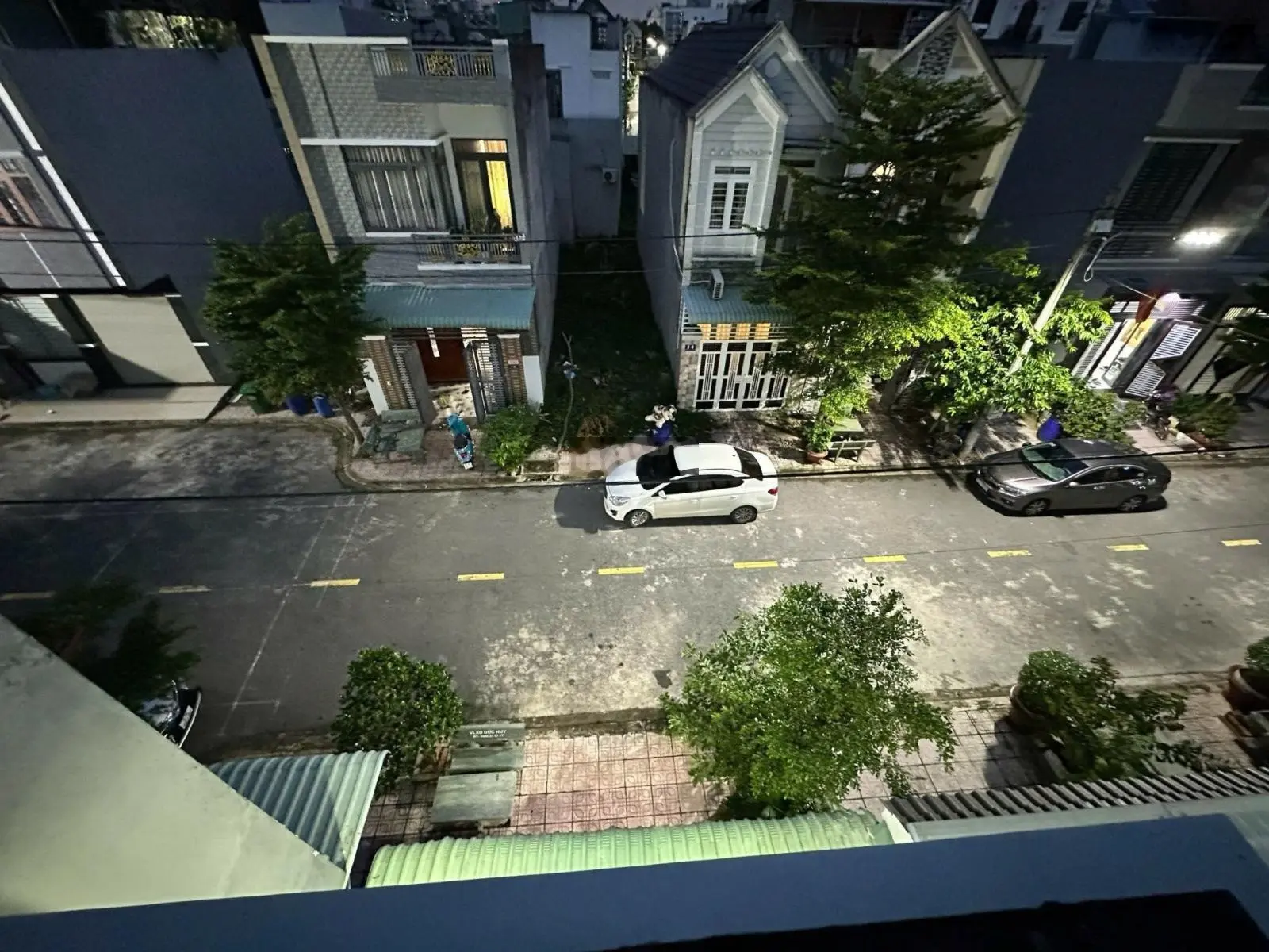 Bán gấp nhà riêng 1 lầu 1 trệt 1 tum, 2PN, 2WC, 70m2 tại KDC, Tân Bình, Dĩ An, giá cực chất 3,65 tỷ