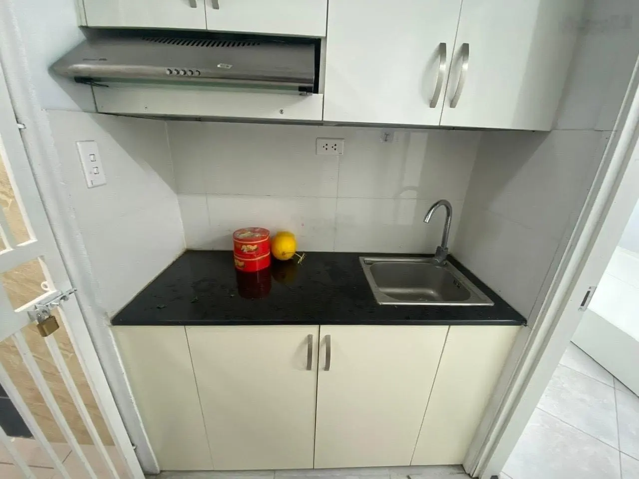 Bán nhà Yên Lãng - Đống Đa 50m2, 7 tầng, thang máy, 13pn + wc, chào 12,8 tỷ