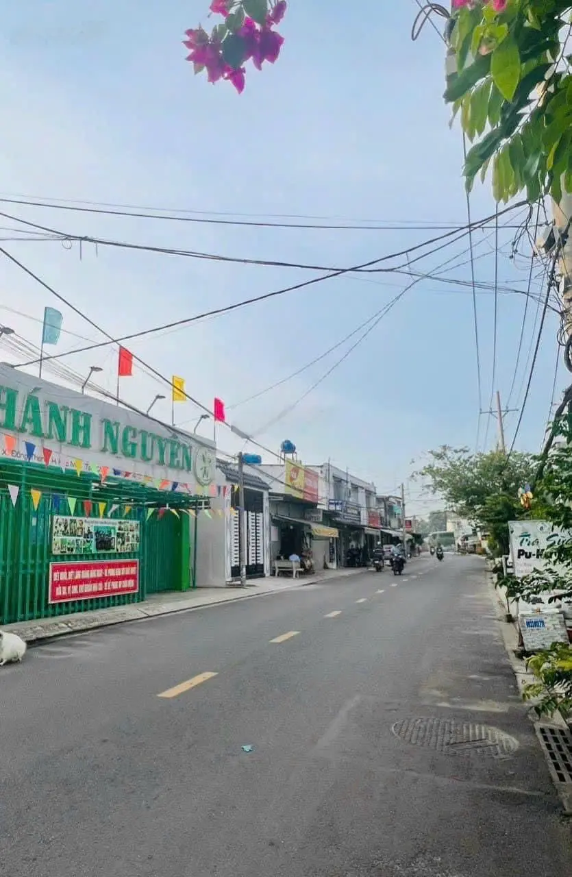 Nhà mặt tiền Huỳnh Thị Na, sổ hồng riêng, gởi ace hh2%