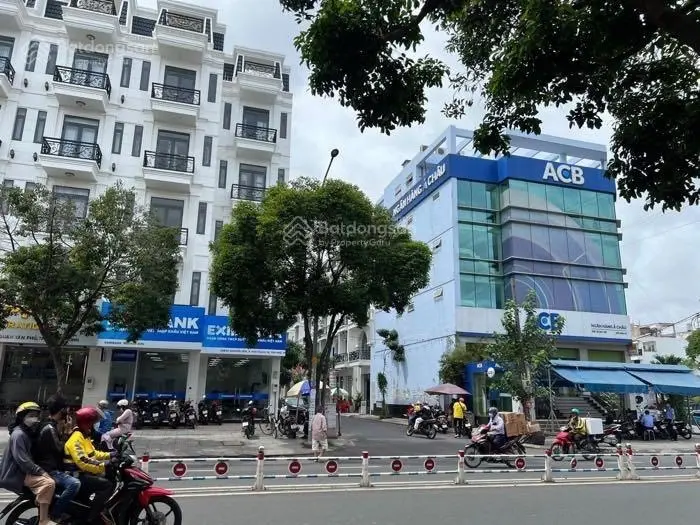 Mặt tiền lô góc đường Nguyễn Sơn 172m2. 6 tầng - cho ngân hàng thuê 120 triệu/tháng, 55 tỷ TL