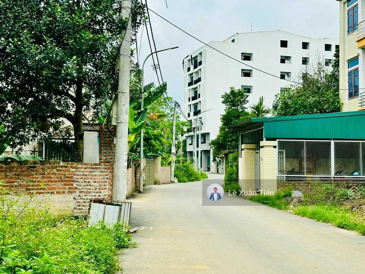 Bán lô đất trục chính rải nhựa ở Tân Xã, Thạch Thất. Diện tích 147m2, giá thương lượng