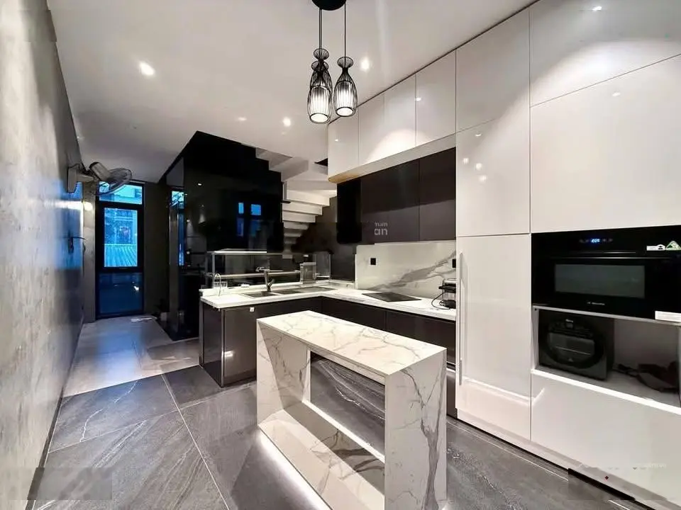 Bán Nhà Khu Liền kề VIP Trung tâm Tây Hồ - 81m2 x 6T x MT 8.5 - Nội thất nhập khẩu - Gara oto