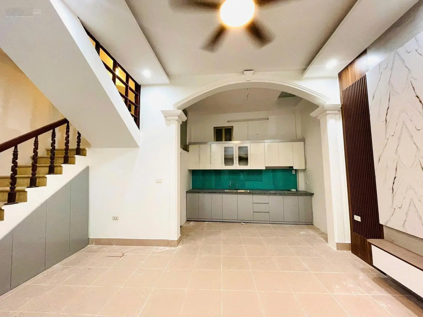 Bán gấp nhà riêng 154 Đội Cấn - Diện tích 40m2 - MT 4m xây 5 tầng cực đẹp. Xem nhà gọi: 0983 090 ***