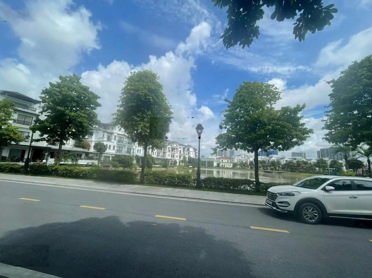 Bán song lập Vin Marina view hồ và công viên giá tốt nhất thị trường