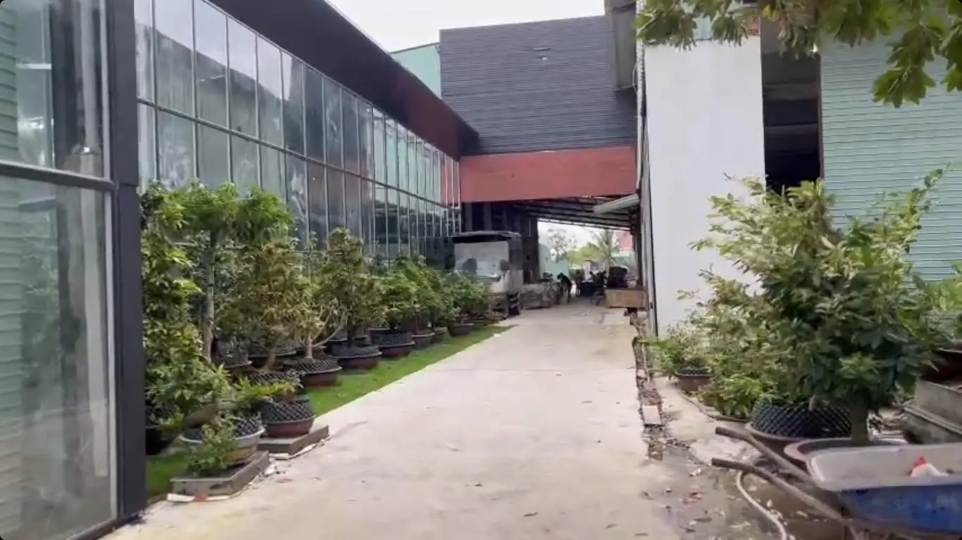 Bán biệt thự + nhà xưởng, mặt tiền Linh Hòa Tự, tổng diện tích 5200m2(thổ cư 3000m2), giá 85 tỷ TL
