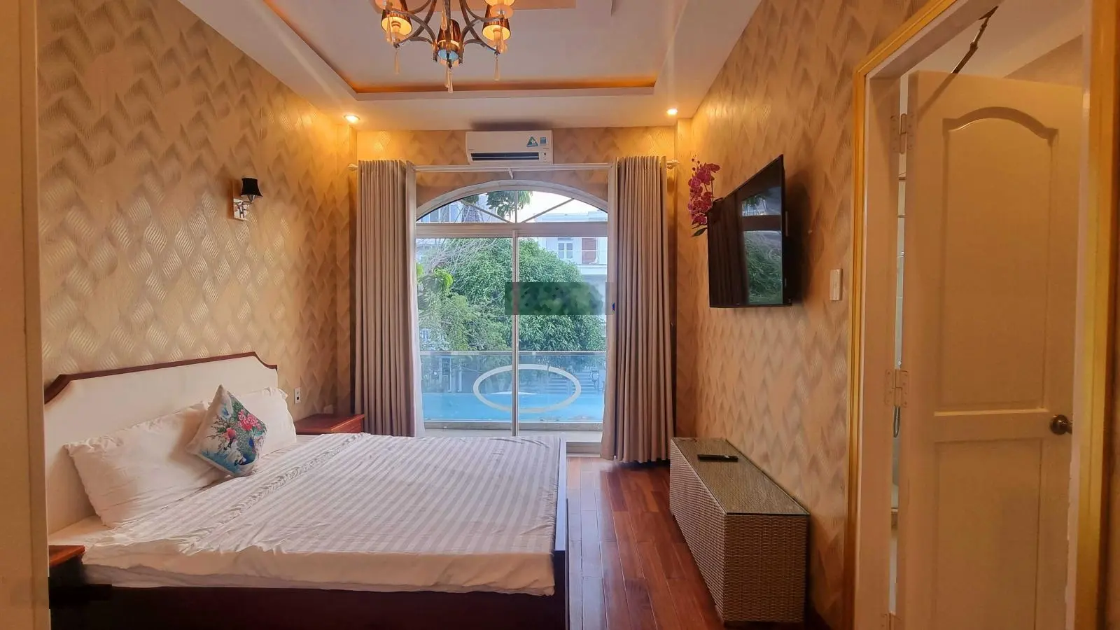 Bán biệt thự An Viên Nha Trang 264m2, 3 tầng 5 ngủ, bể bơi riêng, có HĐ thuê 40tr/th. Giá chốt 21tỷ