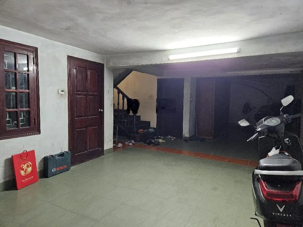 Bán biệt thự - lạc long quân - tây hồ - gara ô tô vào nhà - 15m ra phố - sát hồ tây - ngõ thông