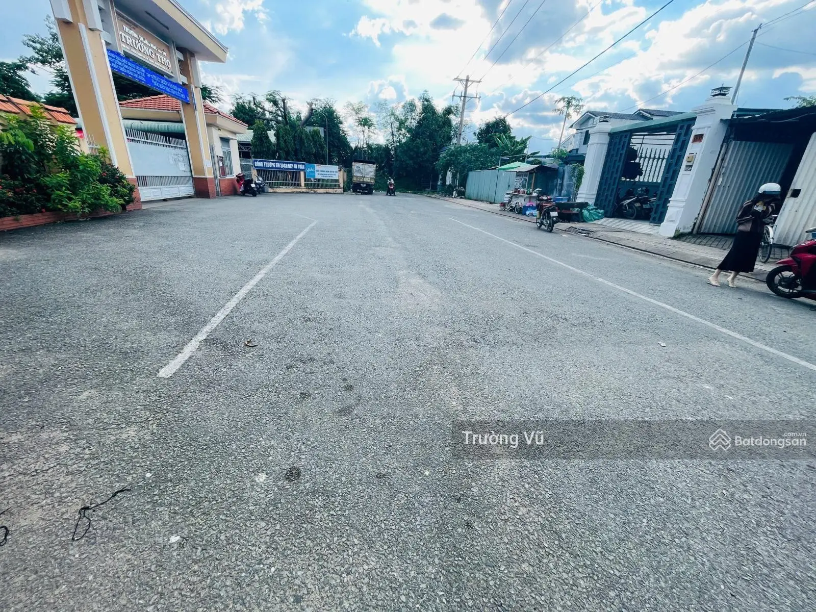 Nhà mặt tiền 4,2x22 ngay Lavita Garden Trường thọ thủ đức 9ty5 4 tầng 5PN6WC song hành xalo Hà Nội