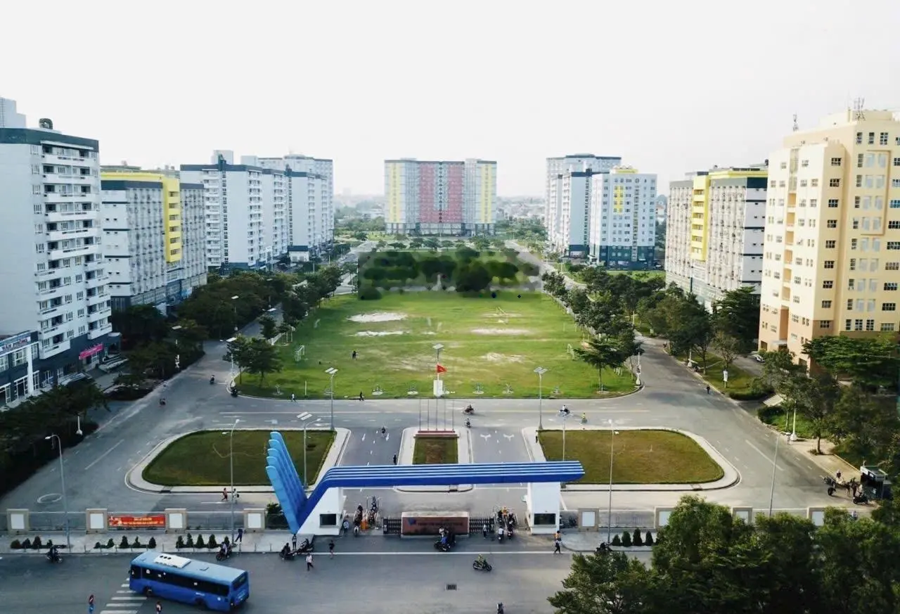 Siêu phẩm nhà mặt tiền kinh doanh sầm uất đường hai bà trưng, đông hòa, dĩ an. kế làng đại học