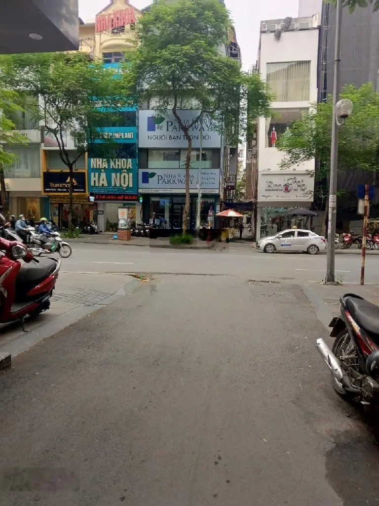 15M ra đường 3 ô tô tránh. Nhà mới 3 năm ở ngay. Sổ nở hậu. Ngõ đẹp yên tĩnh. Dân sinh đinh Giá TL.