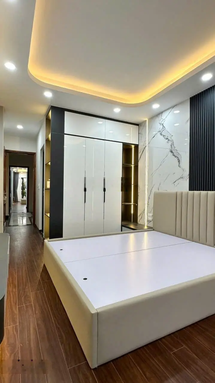 Giảm 1 tỷ, Tôi cần bán nhanh mặt phố Vĩnh Tuy, Hai Bà Trưng 70m2x6T thang máy, 2 thoáng - 27.2 tỷ
