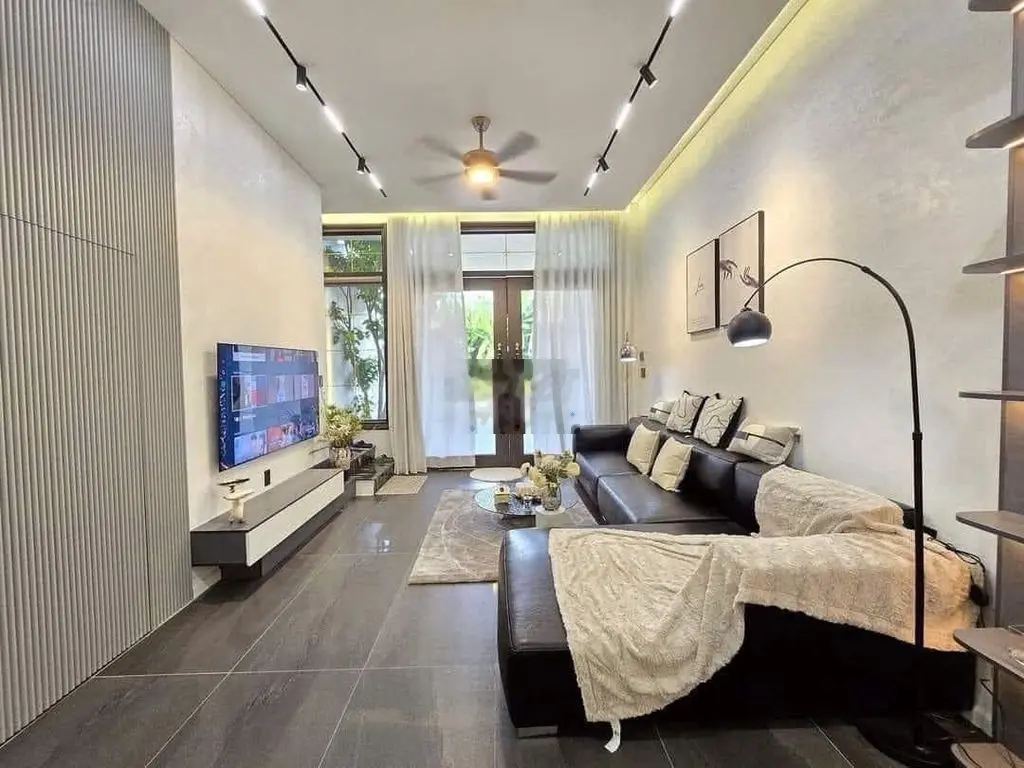 Thiếu Nợ Cần Bán Gấp Nhà đường Trân Quang Khải, Đông Hòa, giá 900tr