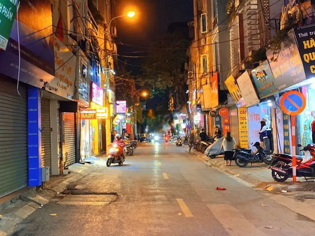 Bán nhà mặt phố Mai Dịch, vỉa hè, kinh doanh, giá đầu tư MT5m, 21.5 tỷ
