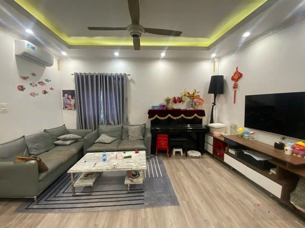 Bán nhà gần Ngọc Thụy, Thanh Am 4 tầng 32m2 - rẻ nhất long biên, giá chỉ 4.4 tỷ