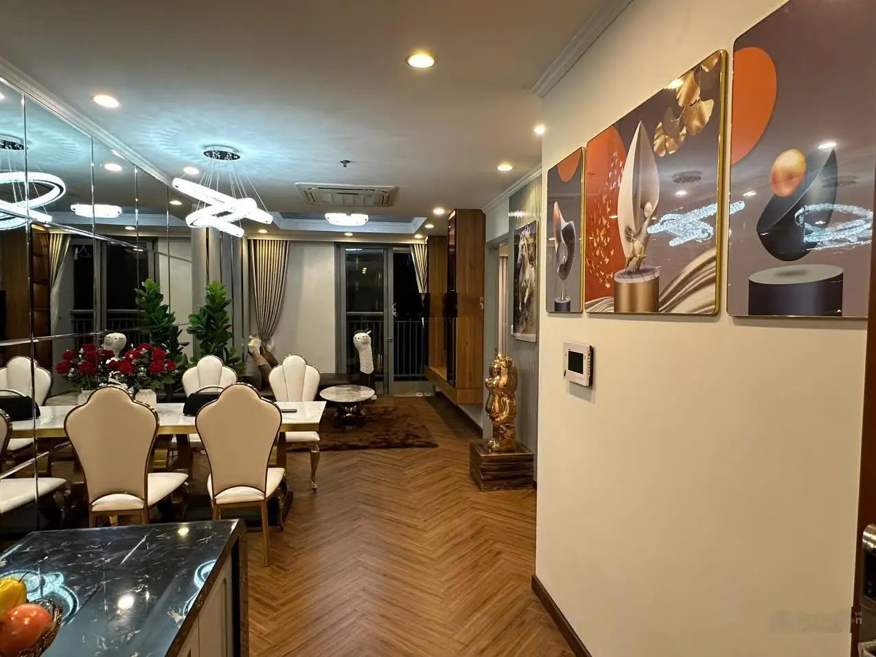 Em chính chủ bán căn góc 2PN - Times City, dt 80m2, ban công Đông Nam, nhà đẹp như ảnh. Giá 6.5 tỷ