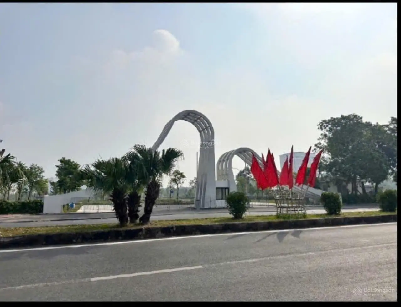 Đất mặt đường Đoàn Khuê, vỉa hè rộng, mặt tiền rộng, kinh doanh vô địch 75m2, 18.9 tỷ 0976 285 ***