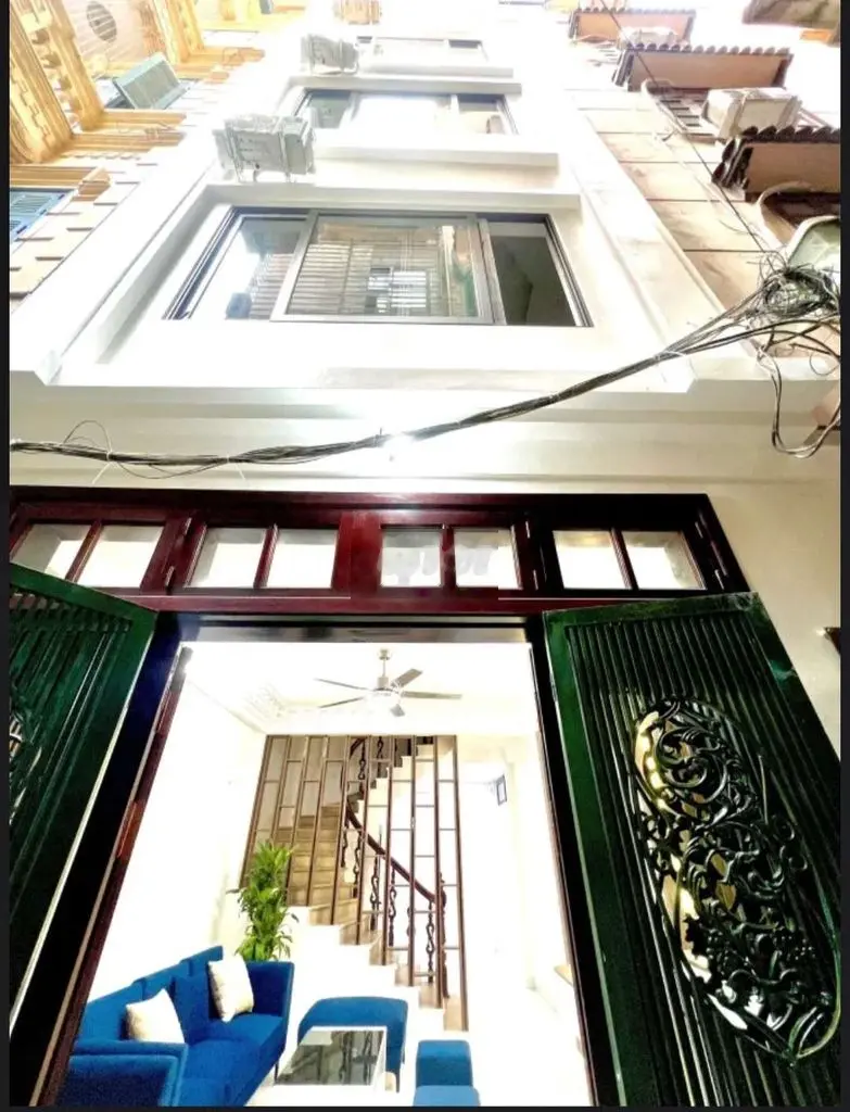 Chính chủ cần bán nhà Thịnh Quang diện tích 40m, 5tầng full nội thất.