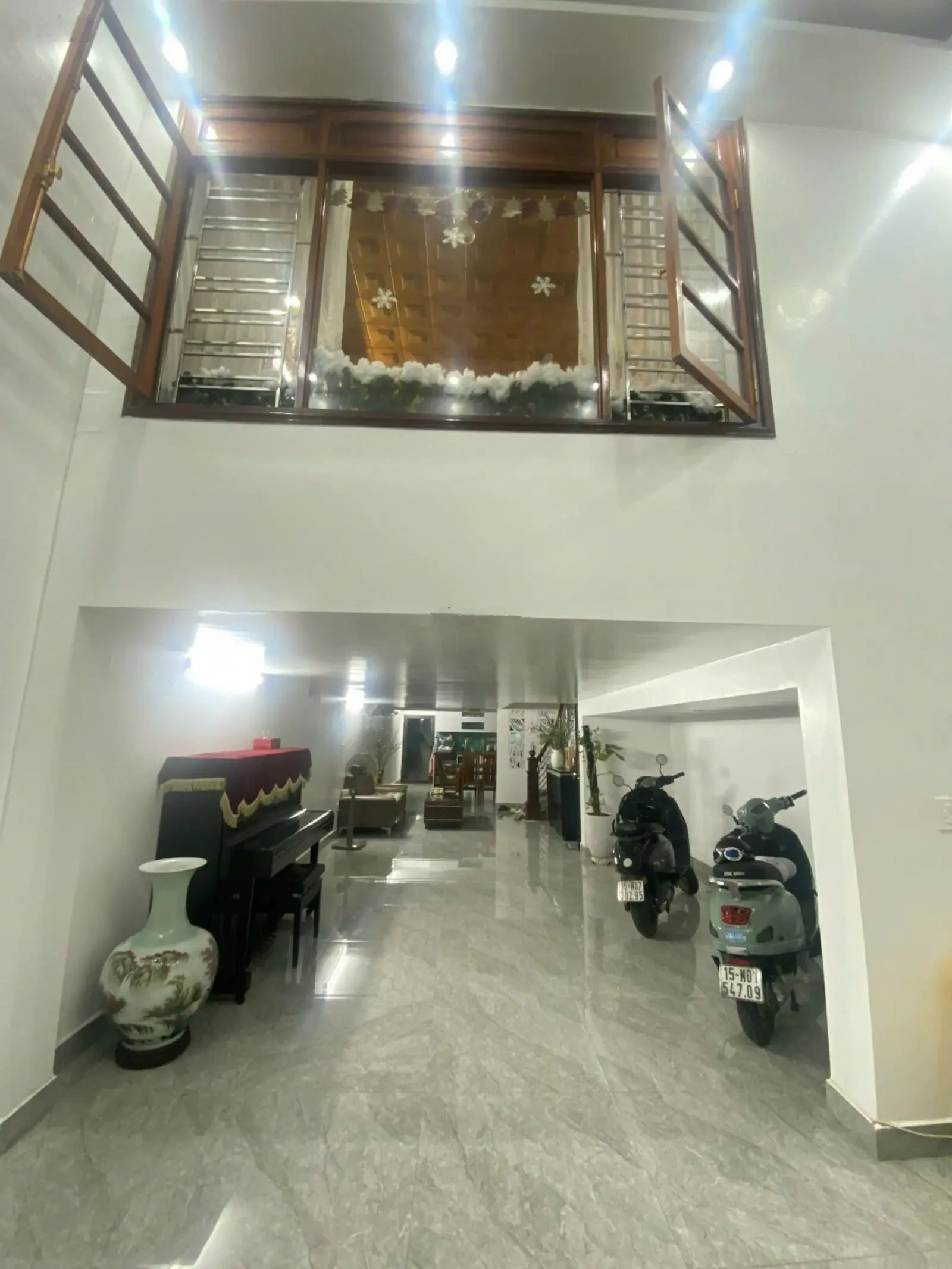 Bán căn nhà 4tầng cực đẹp tuyến 2 đường Võ Nguyên Giáp DT 85m2 ngang 5m có vỉa hè rộng rãi giá 9 tỷ