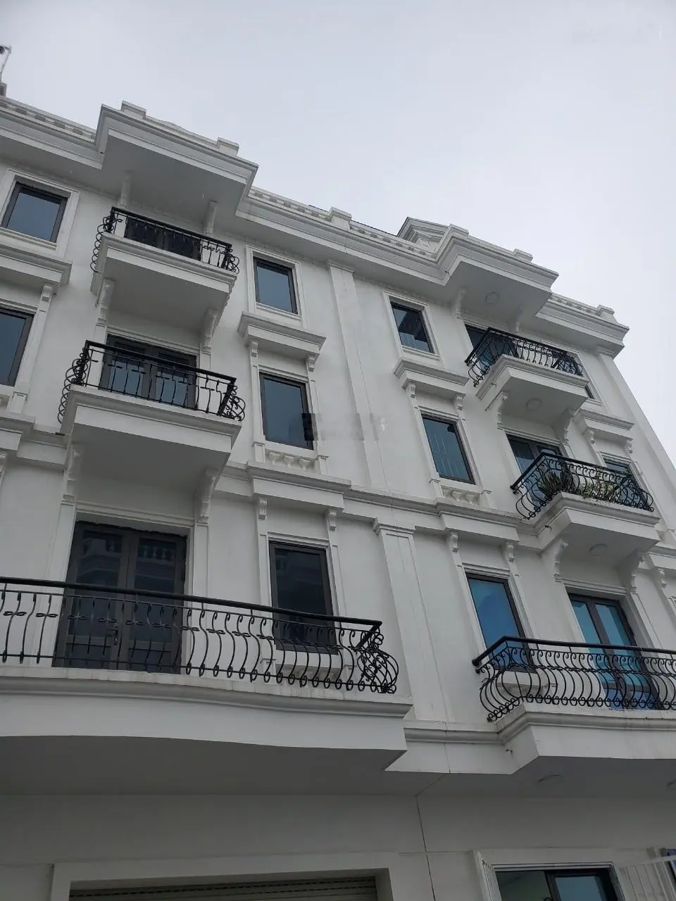Bán tòa căn hộ dịch vụ phân lô Phùng Khoang 79m2, 6 tầng, mặt tiền 6m, giá 15.99 tỷ 0916 361 ***