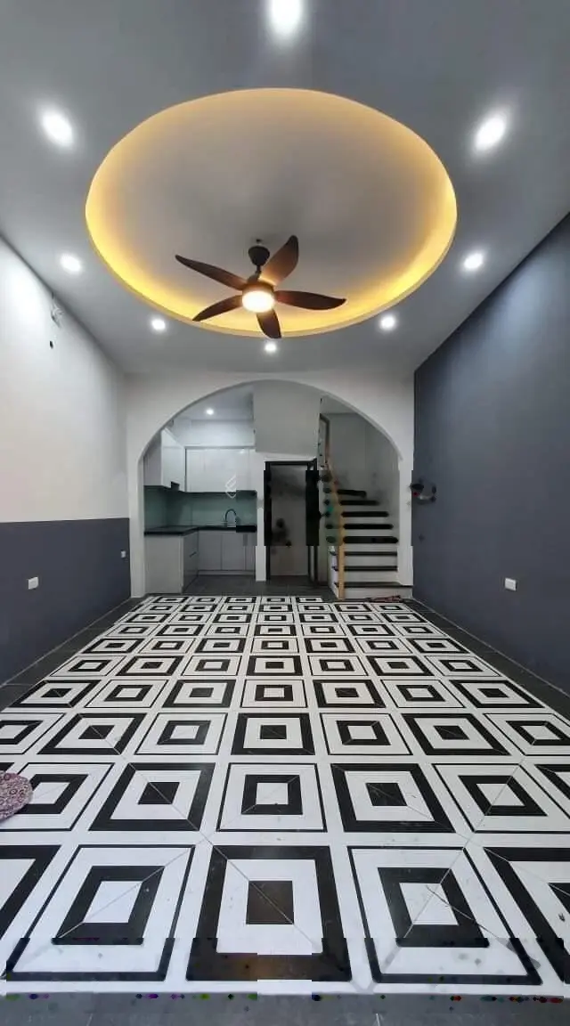 Bán nhà Đức Diễn ôtô vào nhà, lô góc 35m2, 5 tầng giá từ 5 tỷ, LH 0979 376 *** Mr Duy