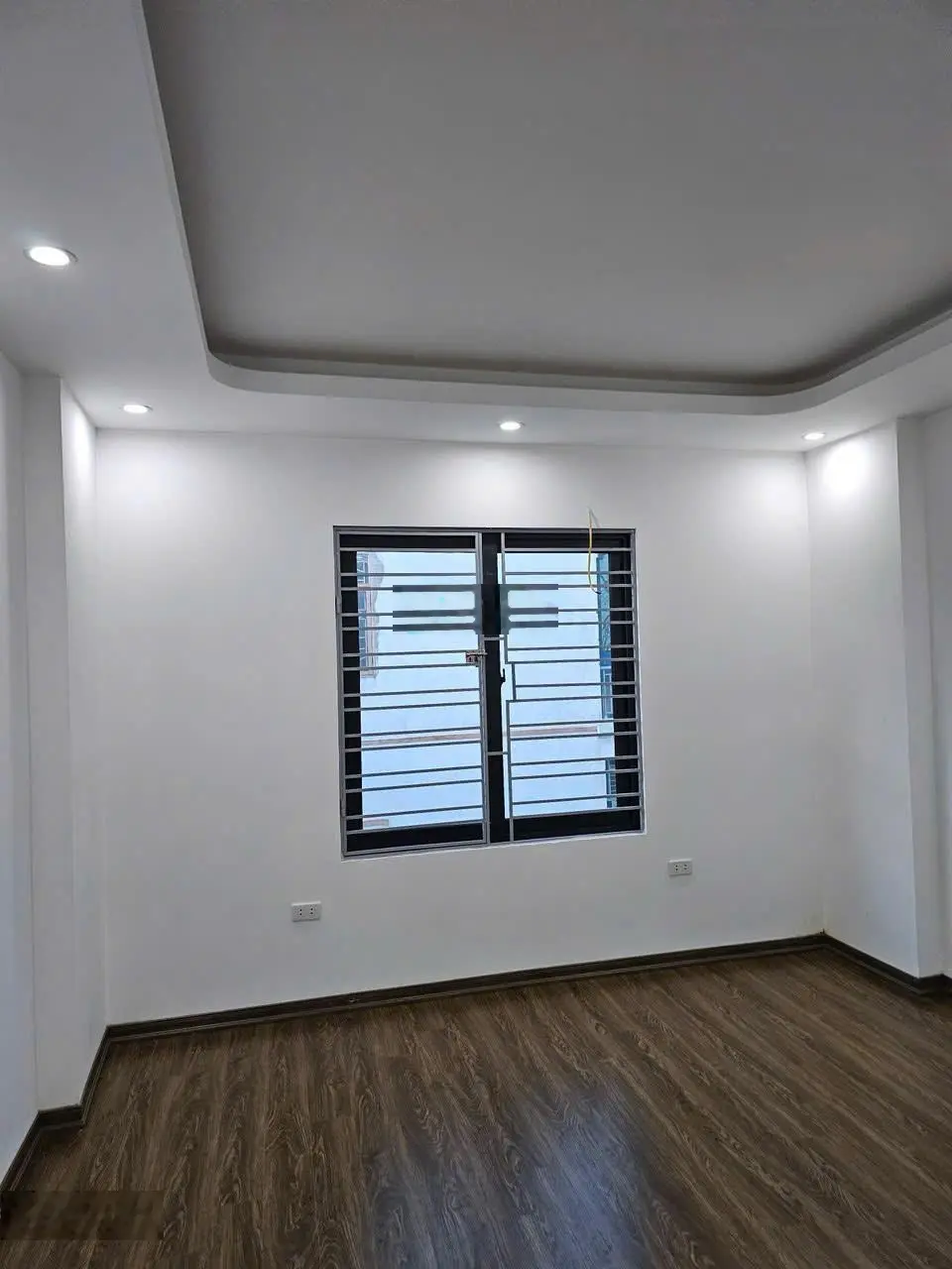 Bán nhà mới đẹp 5 tầng tại đường Đại Mỗ, ô tô đỗ cách nhà 10m nhỉnh 5, x tỷ, cách Aeon Hà Đông 300m