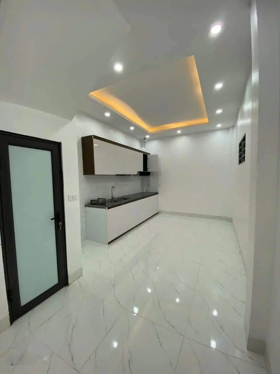 Hiếm có 5 tỷ nhỉnh - 45m2 nhà đẹp lô góc - tiện ích bạt ngàn - gần phố - ngõ nông