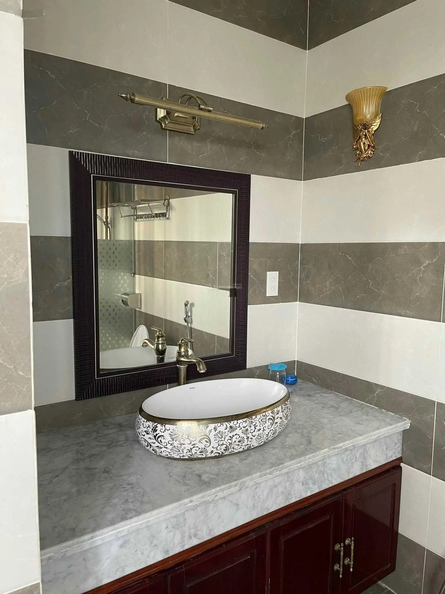 Bán căn biệt thự góc ngã tư đối diện công viên KĐT Hà Quang II chỉ 14 tỷ (đang cho thuê 25tr/tháng)